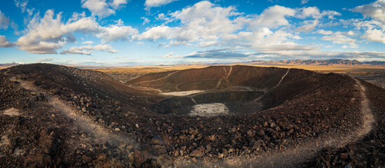 Amboy Crater in South Eastern California © Zack Frank