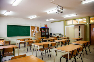 Typical Portuguese classroom from the 90s