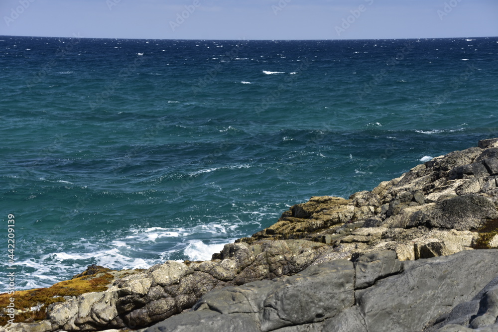 Wall mural the sea and allits strength