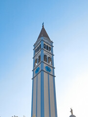 Fototapeta na wymiar Torre del reloj
