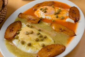 Huevos Motuleños