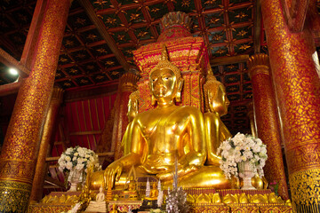 Golden buddha statue