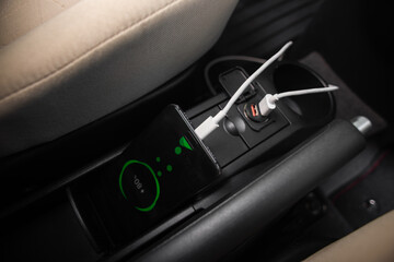 charging the smartphone