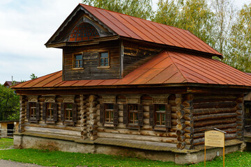 Fototapeta na wymiar Wooden architecture of Suzdal, city in Russia. 
