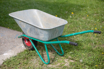 Tool trolley. Garden wheelbarrow for the land.