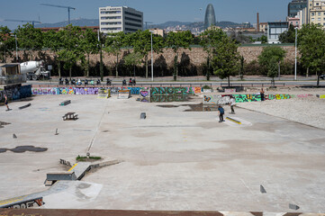 Barcelona, ​​Spain; June 25, 2021: Great skatepark in the city of barcelona with some parinadores