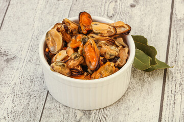 Pickled mussels in the bowl