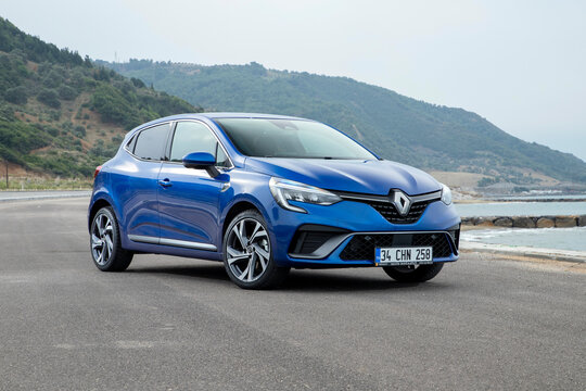 Renault Clio is a supermini car (B-segment), produced by the French automobile manufacturer Renault. This is the 5th generation.