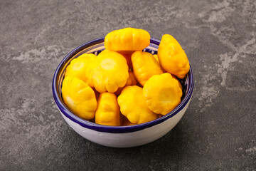 Marinated patissons in the bowl