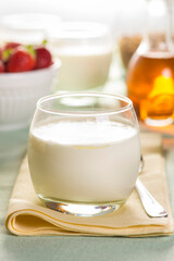 Coalhada com mel comida Típica Árabe