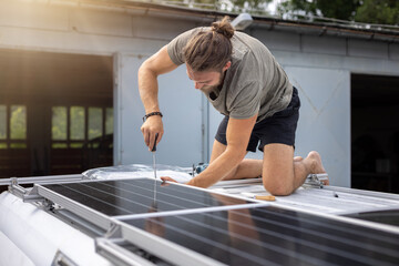 Mounting of solar panels on top of a camper van