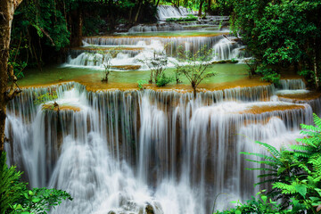 Fototapeta na wymiar beautiful waterfall in the park