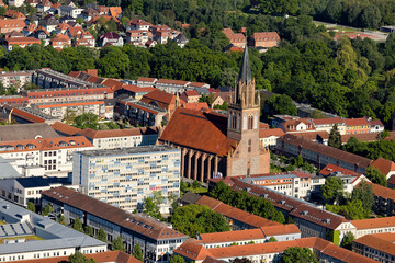 Neubrandenburg, Konzertkirche, Marienkirche, Mecklenburg-Vorpommern, Deutschland, Luftaufnahme aus...