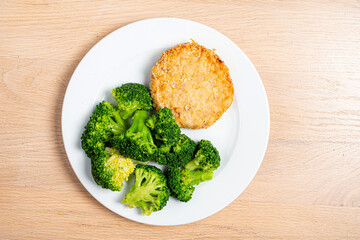 chicken cutlet with organic vegetables