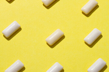 Gum are on the yellow background