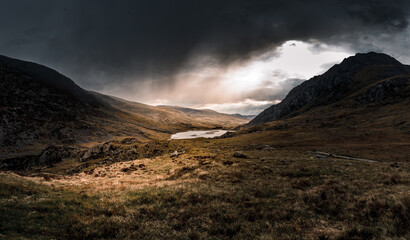 Mountains before rain © piotr