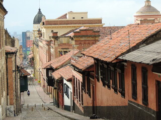 Calles del centro de Bogotá, Colombia. Barrio la candelaria. 
Arquitectura colonial. 