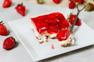 STRAWBERRY PRETZEL SALAD