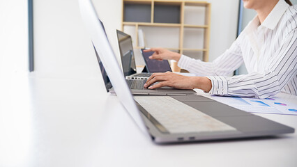 Business team investment trading do this deal on a stock exchange developing new approaches.