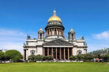 Fototapeta na wymiar St. Isaac's Cathedral, St. Isaac's Square, summer day. Russia, Saint Petersburg June 2021