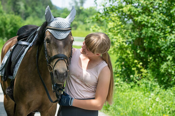 Mädchen mit Pferd/Pony