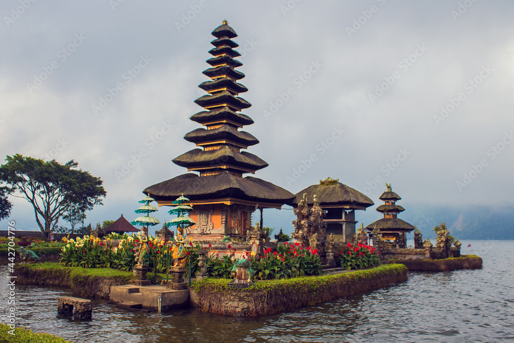 Sticker pura ulun danu temple on lake beratan near bedugul mountains. ulun danu is a major shaivite and wate