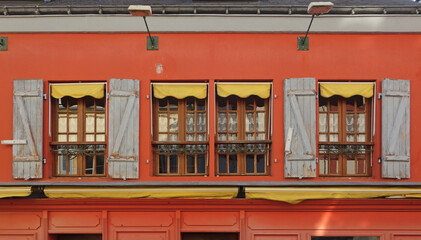 Fototapeta na wymiar windows, traditional architecture, Belle Ile en Mer, France