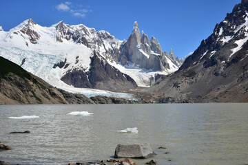 lake louise banff national park country