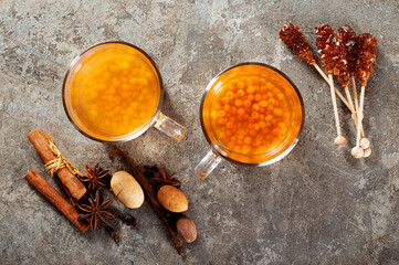 gresh tea in cups