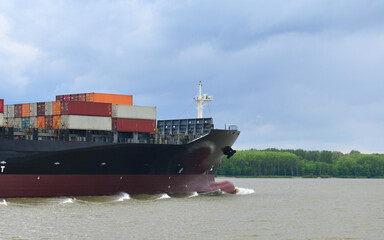 Containerschiff Quebec Express 
