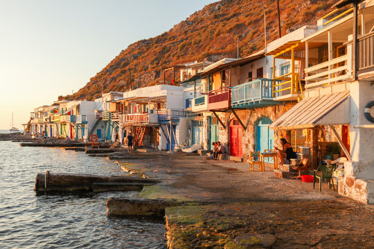 Fischerdorf Klima,  Fischerh&uuml;tten am Strand, Milos, Kykladen, Griechenland