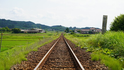 Fototapeta premium 田舎と線路（レール）