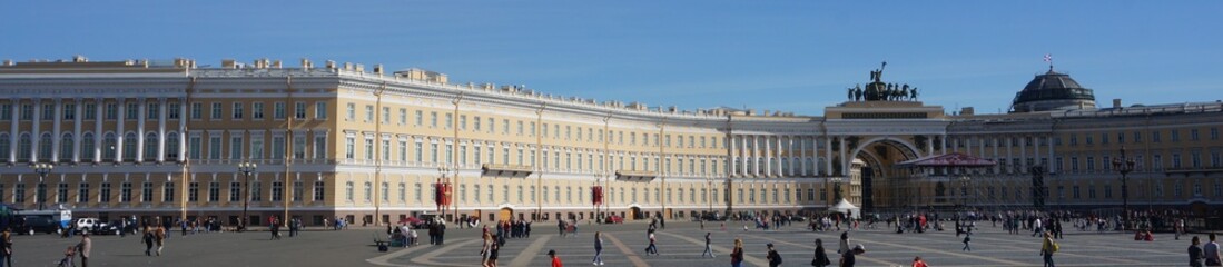 Fototapeta na wymiar General Staff Building, Saint Petersburg, Russia