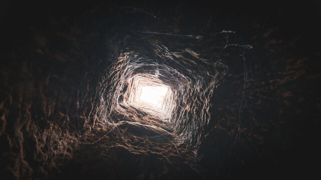 Schornstein in einer Höhle