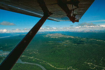 Fototapeta na wymiar Talkeetna Air Taxi，Denali National Park, Alaska The Glacier Landing 