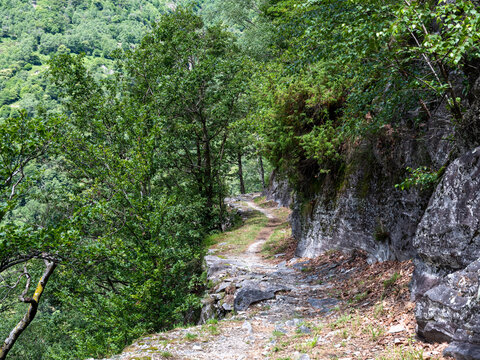 Giro della Valle del Salto