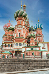 Fototapeta na wymiar view of St. Basil's Cathedral on Red Square in Moscow against the background of the summer blue sky