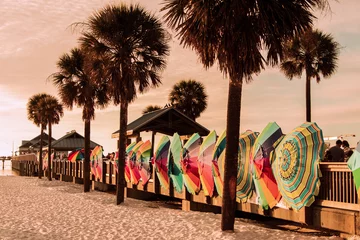 Photo sur Plexiglas Clearwater Beach, Floride Colorful Beach umbrella in Clearwater beach. Florida, USA,  February 2014