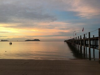 Fototapeta premium sunrise at the beach