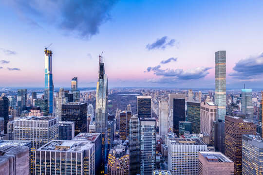 Billionaires&rsquo; Row and Central Park in Manhattan, New York City, USA