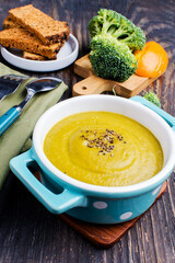 broccoli and pumpkin puree soup