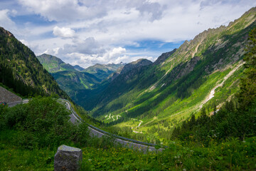 Fototapeta na wymiar alpin scenery next to the Silvretta-Hochalpenstraße 