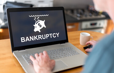 Fototapeta na wymiar Bankruptcy concept on a laptop