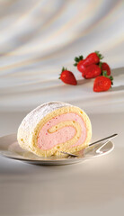 Sahnerolle mit Erdbeerfüllung, mit Sahnefüllung