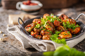 Mushrooms salad with chilli sauce
