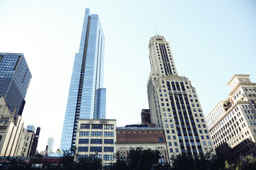 Obraz premium USA, CHICAGO: Scenic cityscape view with skyscrapers