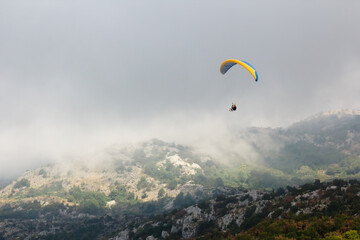 Paraglide