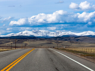 road to the mountains