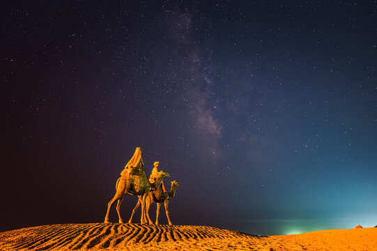 「月の砂漠」の画像 9,076 件の Stock 写真、ベクターおよびビデオ Adobe Stock