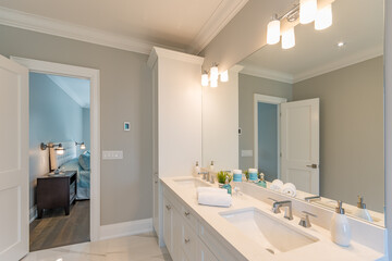 Staged Modern Bathroom en suite Interior Real Estate For Sale 